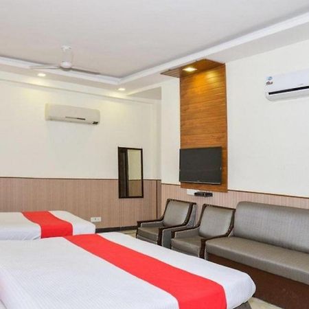 Hotel Shanti House New Delhi Karnail Singh Stadium Gate No 1 Extérieur photo